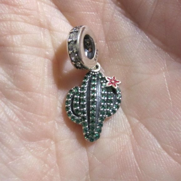 Cactus Charm Bead~Sterling Silver & Cubic Zirconia's~STUNNING!! - Picture 4 of 8